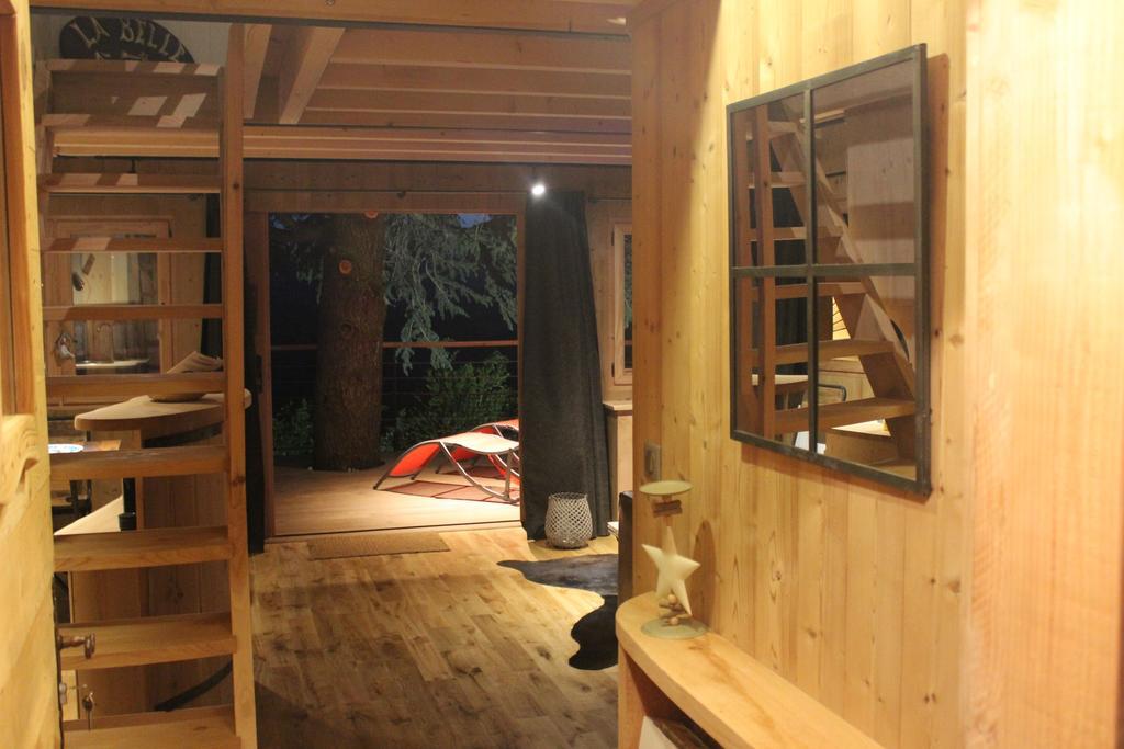 Domaine Des Grands Cedres Bed & Breakfast Cordelle Exterior foto
