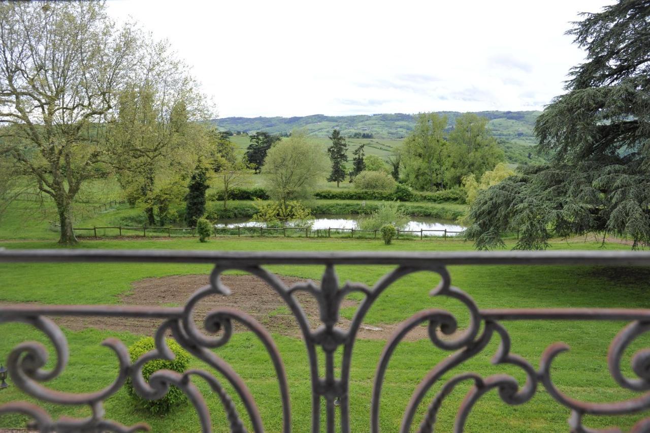 Domaine Des Grands Cedres Bed & Breakfast Cordelle Cameră foto